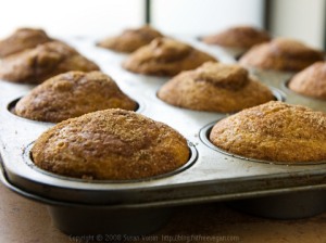 cinnamon-swirl-muffins